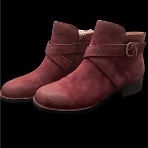 NEW IN BOX Born Women's Trinculo Ankle Boots, Burgundy Suede, Size 11M/Euro 43